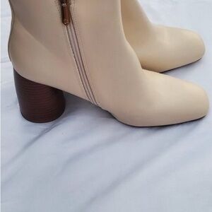 Sam & Libby Cream Ankle Boots (NWOT)